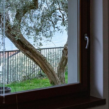 Ca De L'Angelon -- Vittoria House Villa Brenzone sul Garda Buitenkant foto