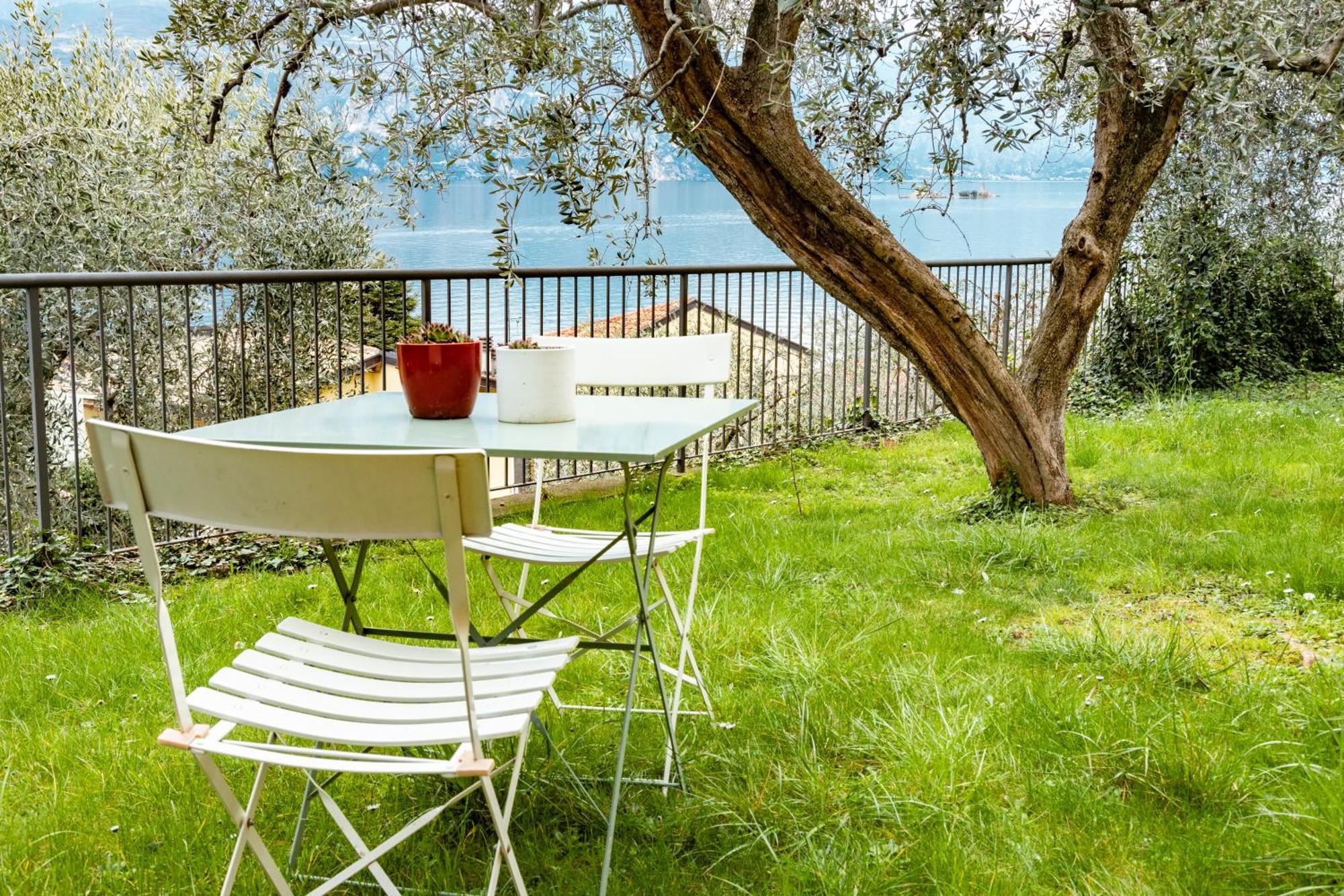 Ca De L'Angelon -- Vittoria House Villa Brenzone sul Garda Kamer foto